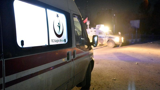 Antalya'da askerleri taşıyan minibüs devrildi: 23 yaralı