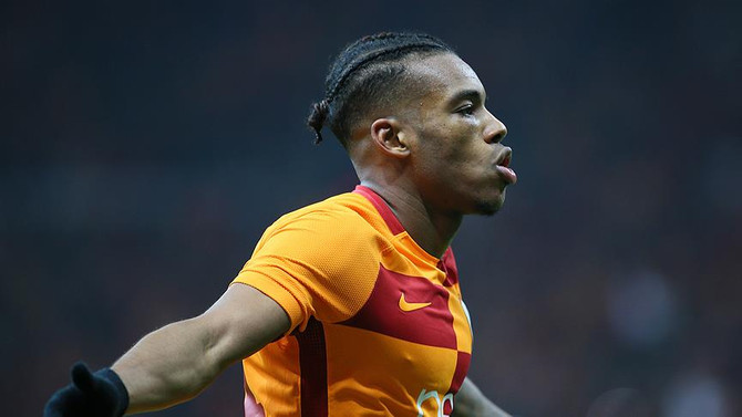 Galatasaray liderliğini sürdürdü