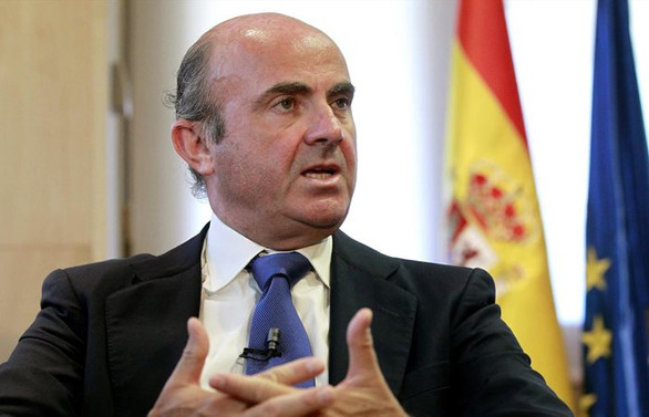 AP'den Guindos'a onay
