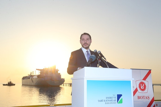 Albayrak, FSRU terminalinin açılışını yaptı