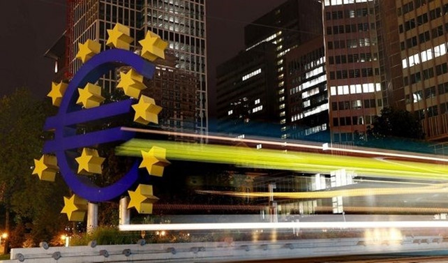 Euro Bölgesi'nde imalat PMI düşüş gösterdi