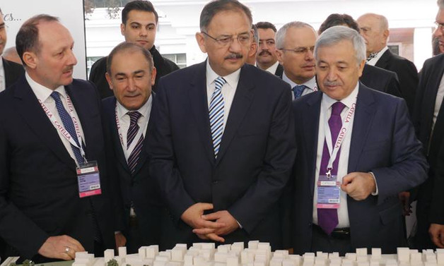 Özhaseki, İstanbul Yatırım Çadırı'nın açılışını yaptı