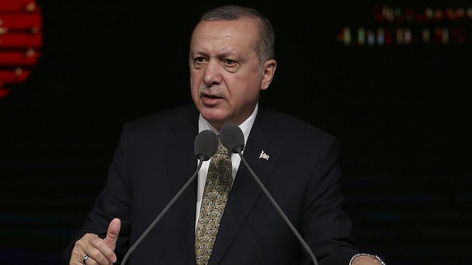 Erdoğan'dan AP'ye cevap: İşimiz bitmedikçe çıkmayacağız