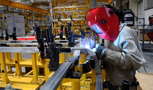 ABD'de sanayi üretimi 4 ayın zirvesine çıktı