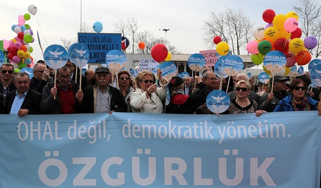 CHP'den OHAL protestosu