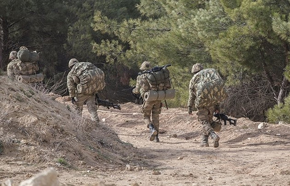 Afrin ilçe merkezine operasyon başladı
