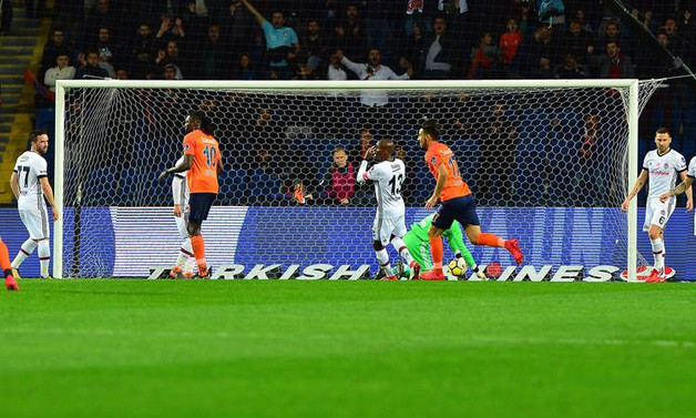 Başakşehir’den Beşiktaş’a geçit yok