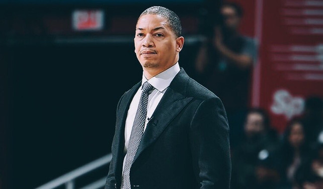 Lue, Cavaliers'ı bırakmak zorunda kaldı