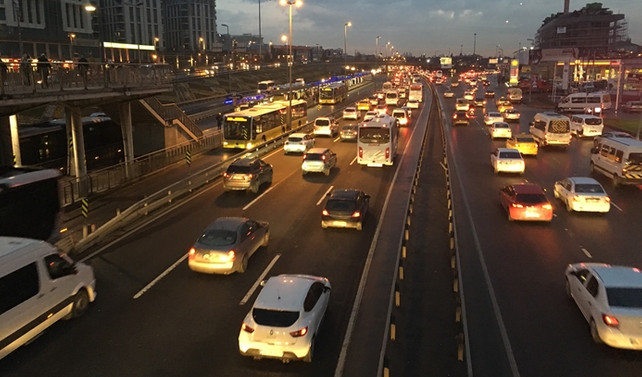 İstanbul'daki araçlar 6 ilçe kadar yer kaplıyor