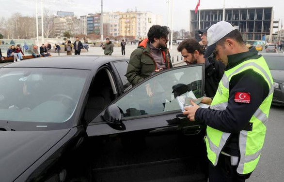 İstanbul'un 39 ilçesinde polis denetimi