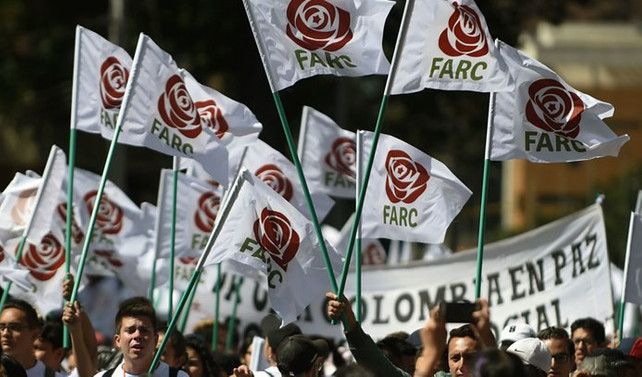 FARC, devlete 19 kilogram altın teslim etti