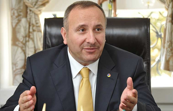 Gençleri yönetime alacak, İSTİB’i dünyaya açacak