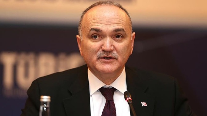 Özlü'den otomotivcilere 'yerli ara malı kullanın' çağrısı