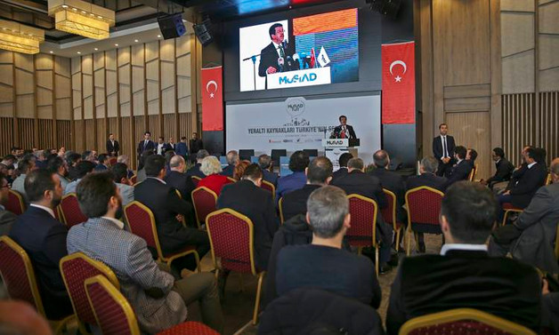 Zeybekci: Dolar kısa sürede olması gereken yere dönecek