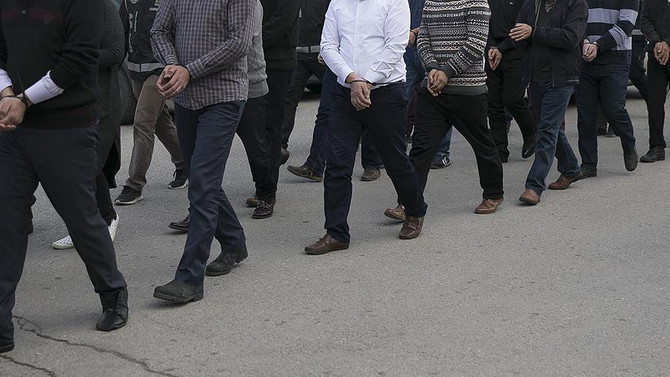 FETÖ operasyonlarında çok sayıda gözaltı