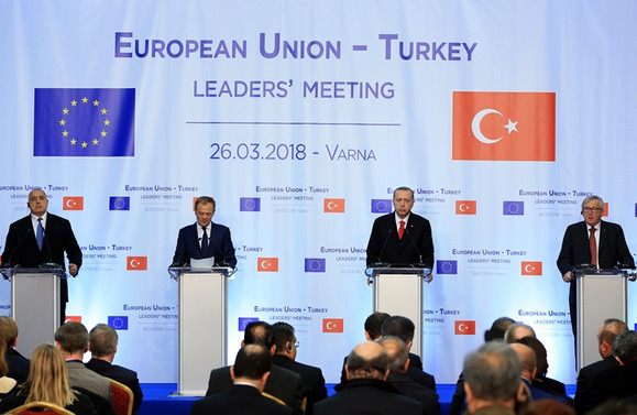 Erdoğan: AB vize konusunda bir an önce adım atmalı