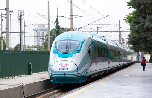 10 setlik yüksek hızlı tren ihalesi Siemens'in