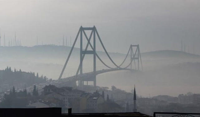 İstanbul Boğazı gemi geçişlerine kapatıldı