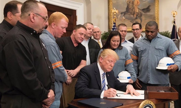 Trump, gümrük tarifesini imzaladı