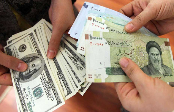 İran'da dolar kuru sabitlendi