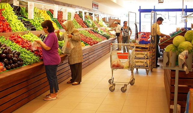 Tüfenkci'den market zincirlerinin tatil isteğine yeşil ışık