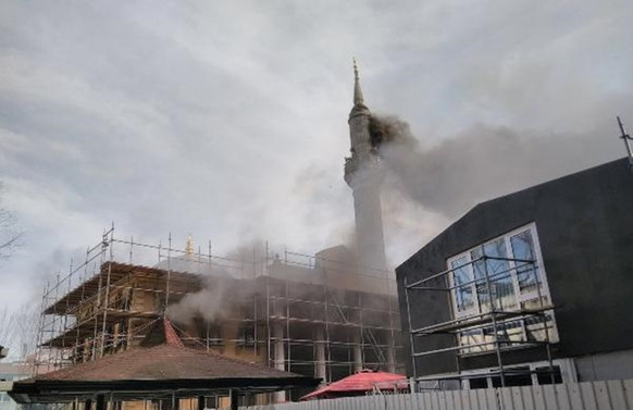 Teşvikiye Camii'nde yangın çıktı