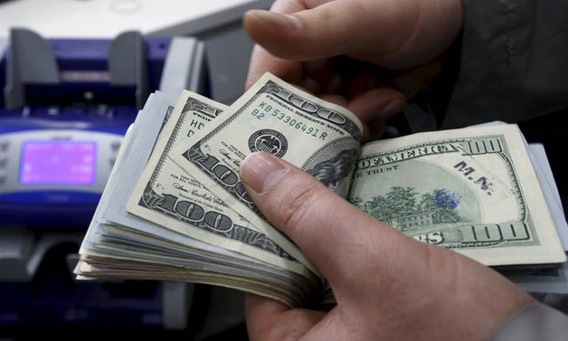 Dolar 4.10 seviyesinden döndü
