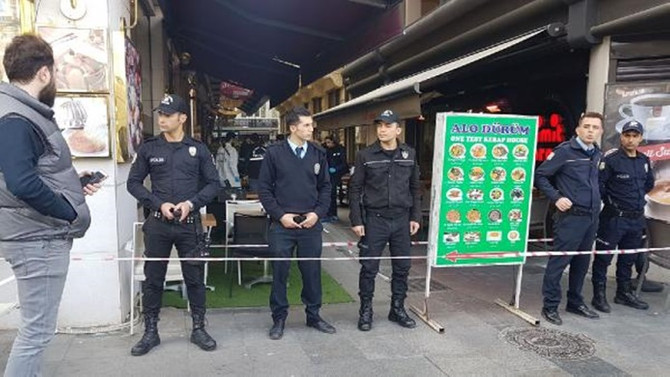 Eski bakan Vuralhan bıçaklanarak öldürüldü