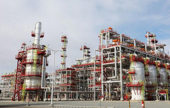 Rus Lukoil şirketi Özbekistan'da gaz işleme tesisi açtı