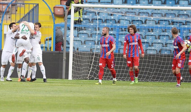 Bursaspor deplasmanda rahat kazandı