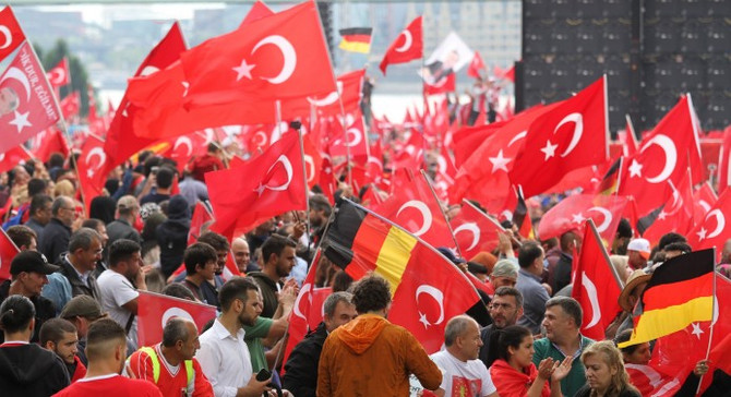 Almanya seçim kampanyalarına izin vermeyecek