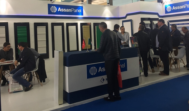 Assan Panel, Cezayir'de fuara katıldı