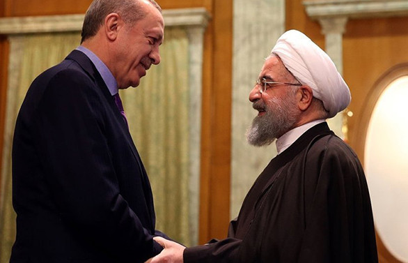 Erdoğan, Üçlü Zirve öncesi Ruhani ile görüştü