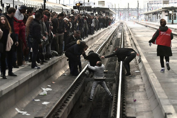 Fransa'da grev üniversitelere sıçradı