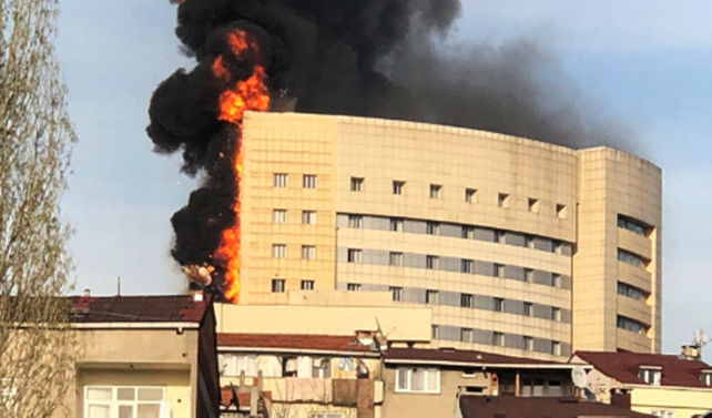 Gaziosmanpaşa Taksim İlkyardım Hastanesi'nde yangın