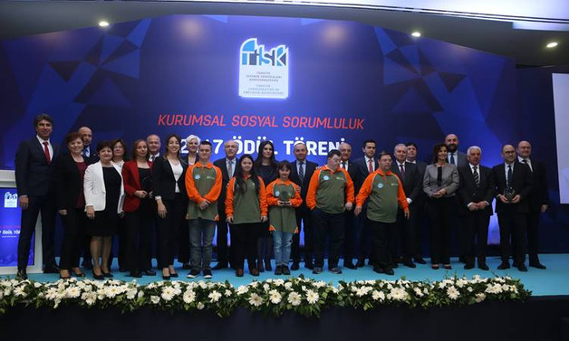 Destekler kadına ve eğitime aktı