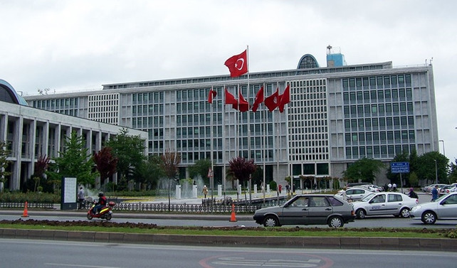 İBB'de 21 bin 978 taşeron işçi kadroya hak kazandı