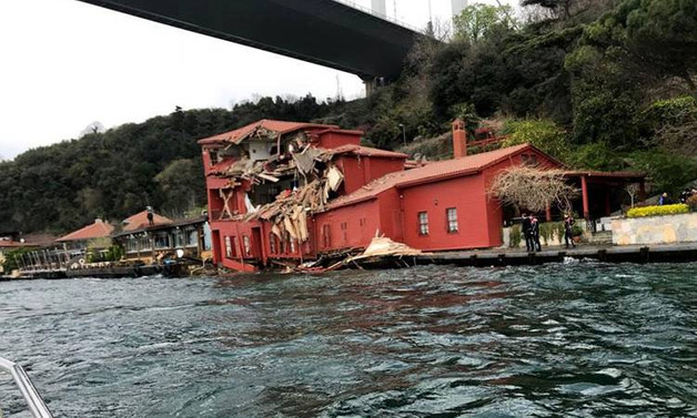 Tankerin yalıya çarpmasına ilişkin valilikten açıklama