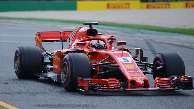 Bahreyn'de pole pozisyonu Vettel'in