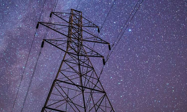 Sanayiciyi elektrik çarptı