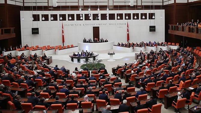 Bakanlar Kuruluna KHK yetkisi veren tasarı kabul edildi