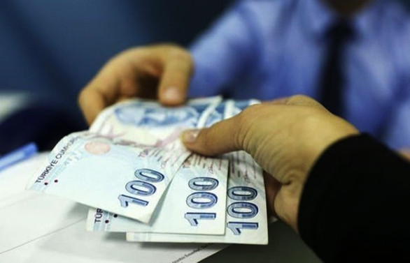 Memurlar da bayram ikramiyesi istiyor