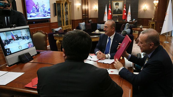Erdoğan, Venezuela Devlet Başkanı Maduro ile telekonferansla görüştü