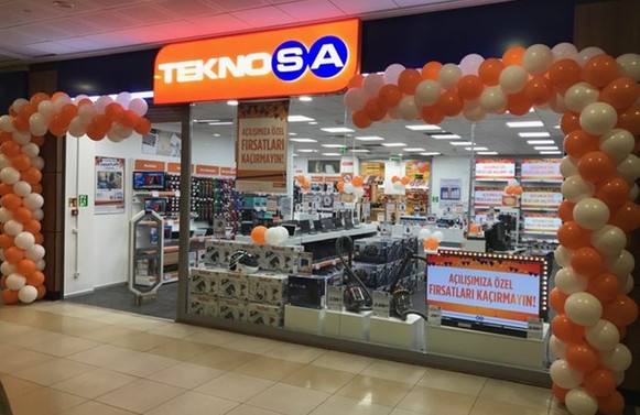 Teknosa, Ege'de iki mağaza açtı