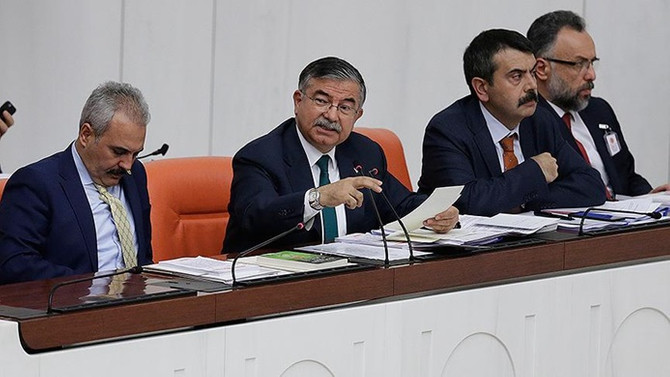 Yılmaz: Öğretmen istihdamını sözleşmeli gerçekleştireceğiz