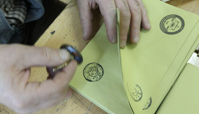 Milletvekili aday listelerinde son gün yarın