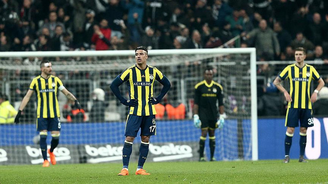 Fenerbahçe şampiyonluğu evde bıraktı