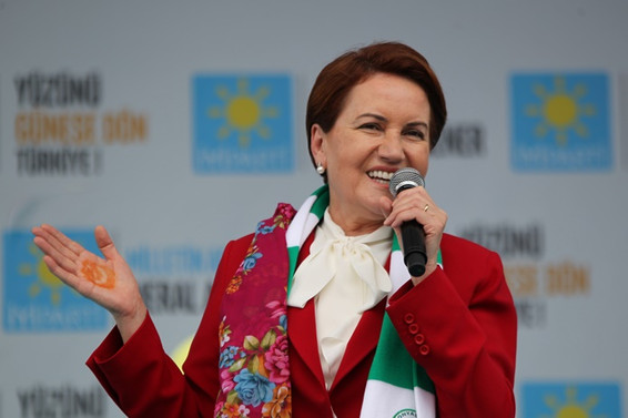 Akşener'den dolar eleştirisi