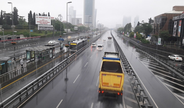İstanbul'da şiddetli yağış