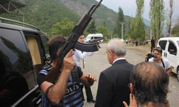 Kılıçdaroğlu'nun konvoyuna saldıran terörist öldürüldü